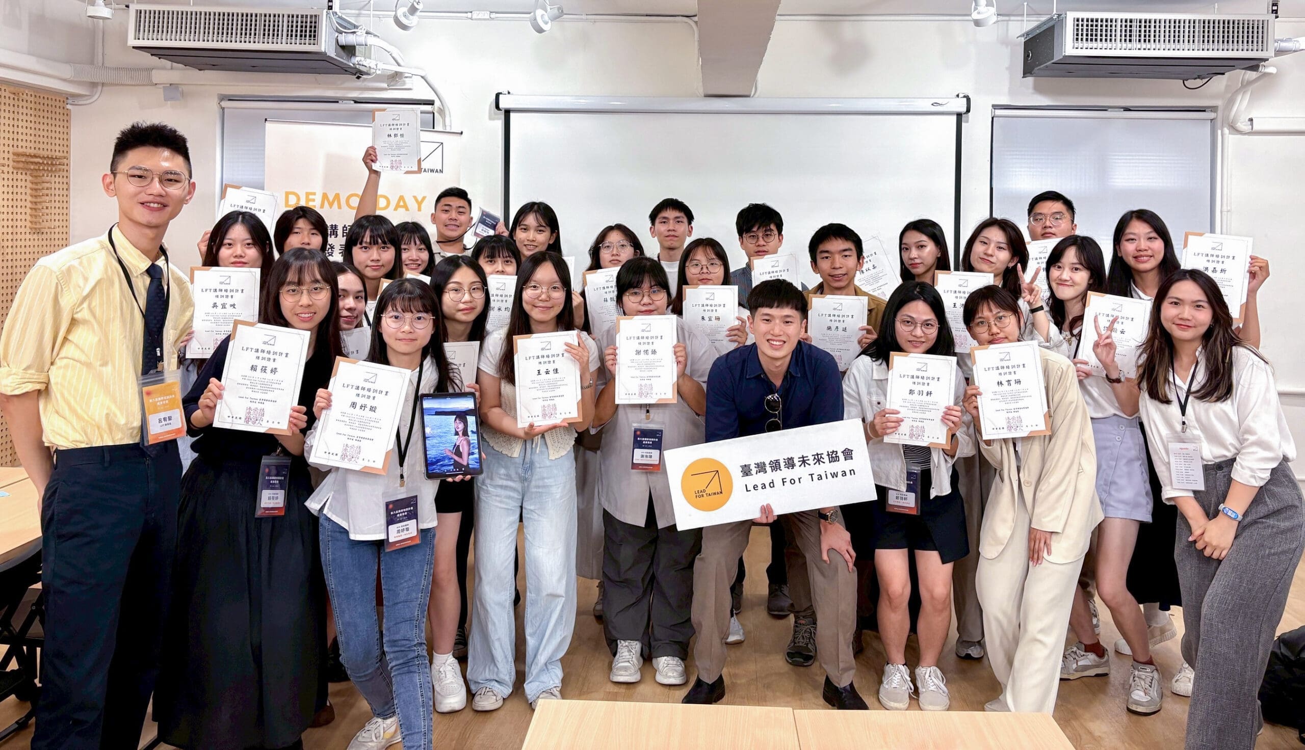 Featured image for Lead For Taiwan 臺灣領導未來協會專訪：讓思辨成為台灣教育的日常